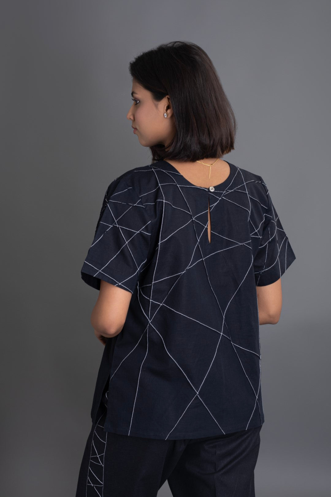 Black with White Half Sleeve Crazy Pintuck Top with trousers