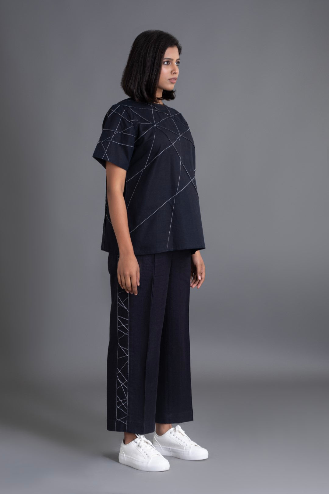 Black with White Half Sleeve Crazy Pintuck Top with trousers